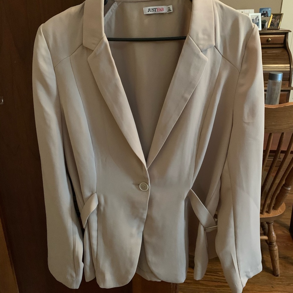 JustFab blazer size XXL